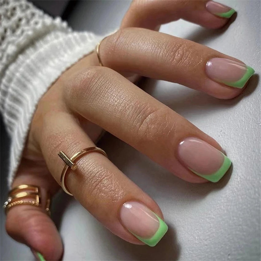 24 Pieces Of Premium Nails - The Beauty Blossoms
